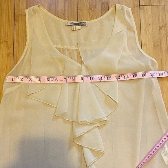 Forever 21 M cream semi sheer ruffled sleeveless blouse tank 167B7 - Picture 7 of 9